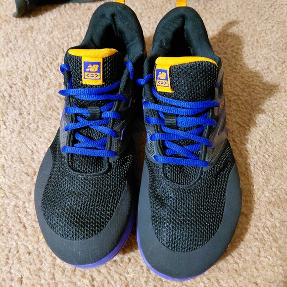 New Balance Minimus Womans Black and Purple Athletic Shoes Flex Running Size 9.5 - Picture 2 of 5